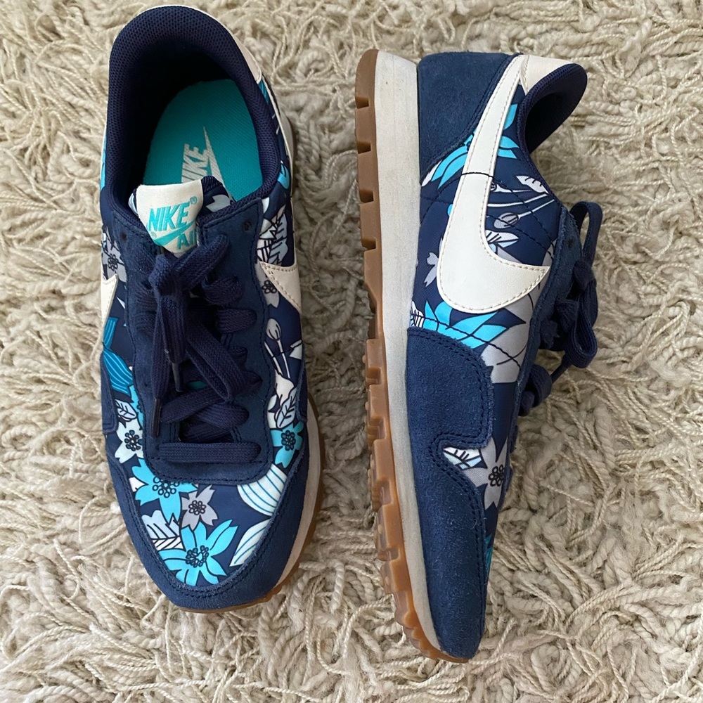 Womens Nike Air Pegasus 83 Print 725079-400 Midnight Navy/ Sail-Tide Pool Blue